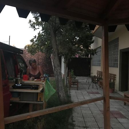 Sunrise Guest House Shkodër Екстериор снимка
